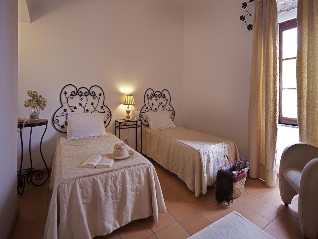 Betica Hotel Rural Pias  Buitenkant foto