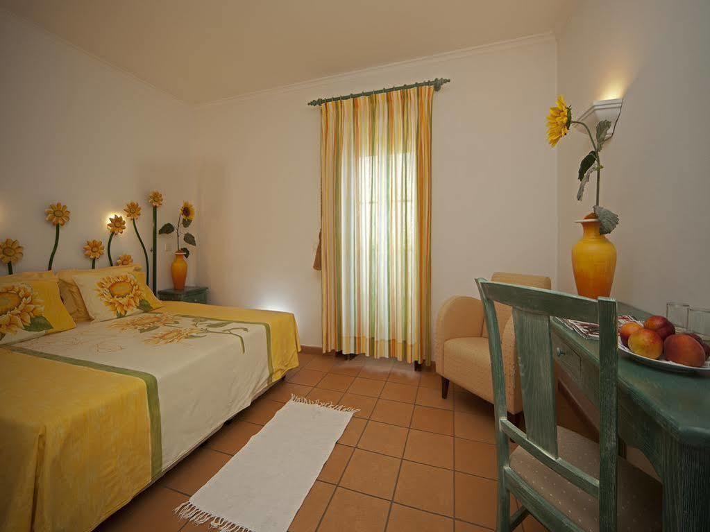 Betica Hotel Rural Pias  Buitenkant foto